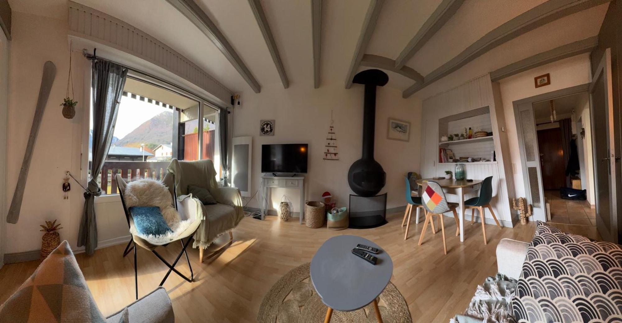 T2 Centre Village - Proximite Telecabine - Vue Montagne Plein Sud - Terrasse Couverte - Balcon - Chambre 1 Lit Double En 160 - Salon 1 Canape Convertible En 140 - Cuisine Separee サン・ラリー・スラン エクステリア 写真